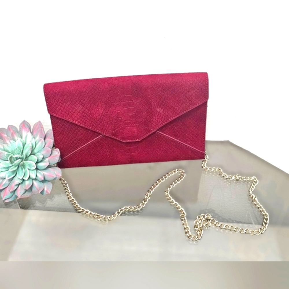 DEEP RED LEATHER CLUTCH